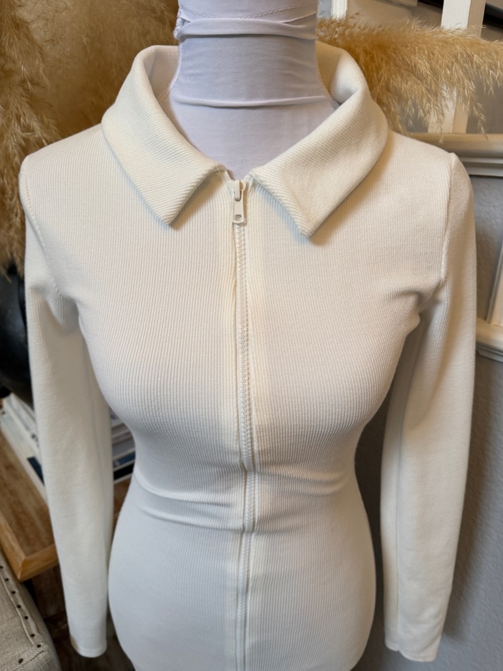 Nasty Gal Contour Ribbed High Neck Zip Front Cream Midi Dress Size 4 - Picture 3 of 7
